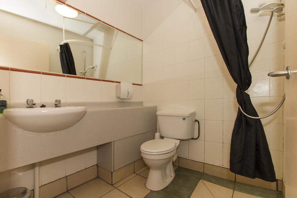 Hotel Killary Adventure Centre Leenaun Zimmer foto